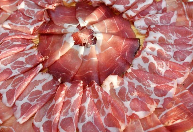 酒店 Minerva Resort