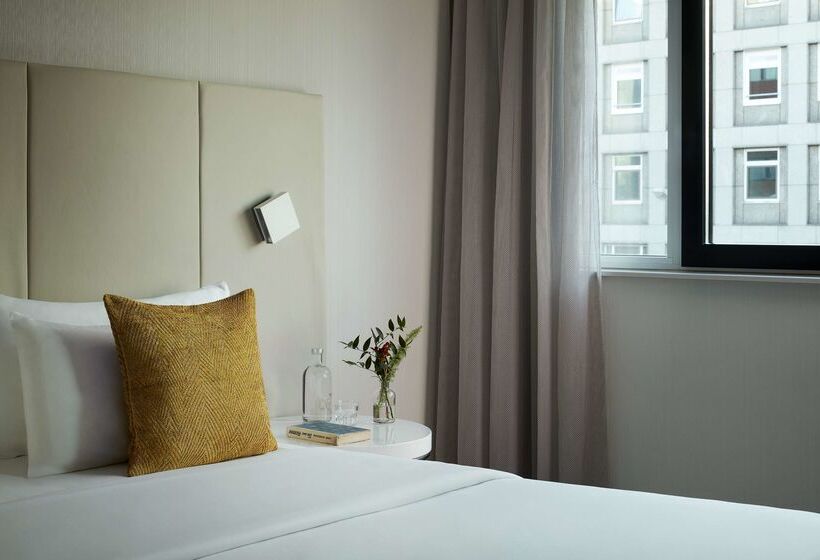 Avani Frankfurt City Hotel   Previously Nh Collection Frankfurt City