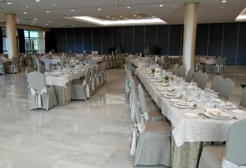 酒店 Palacio De La Magdalena