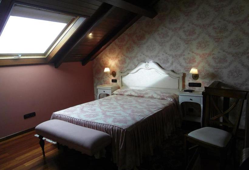 בית מלון כפרי Pazo De Adrán