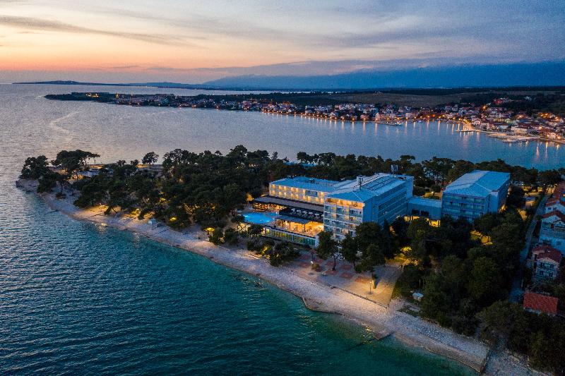 בית מלון כפרי Pinija