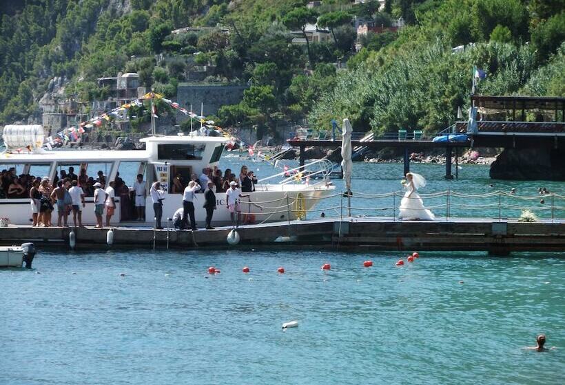 בית מלון כפרי Punta Campanella Resort & Spa