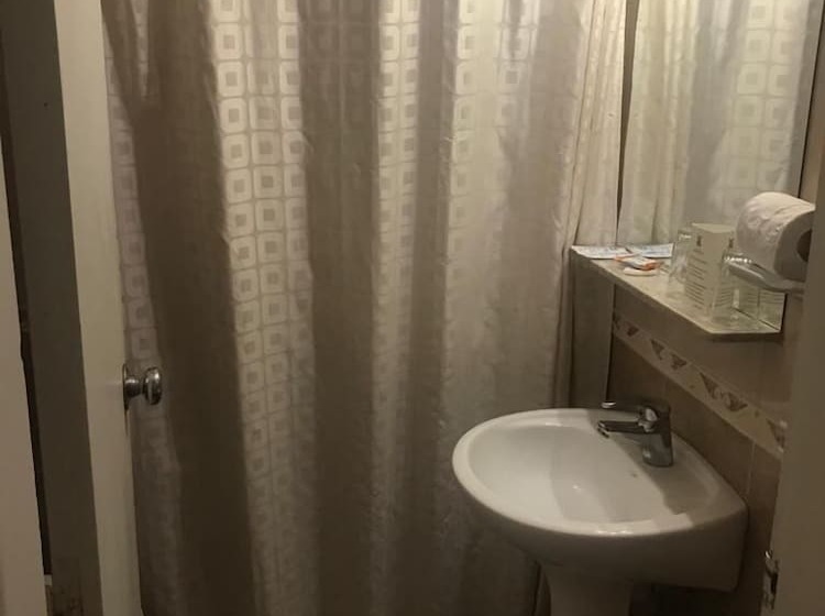 هتل Punta Del Este Shelton