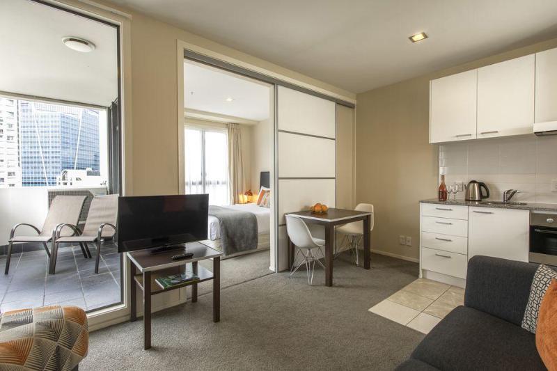 فندق Quest On Queen Serviced Apartments