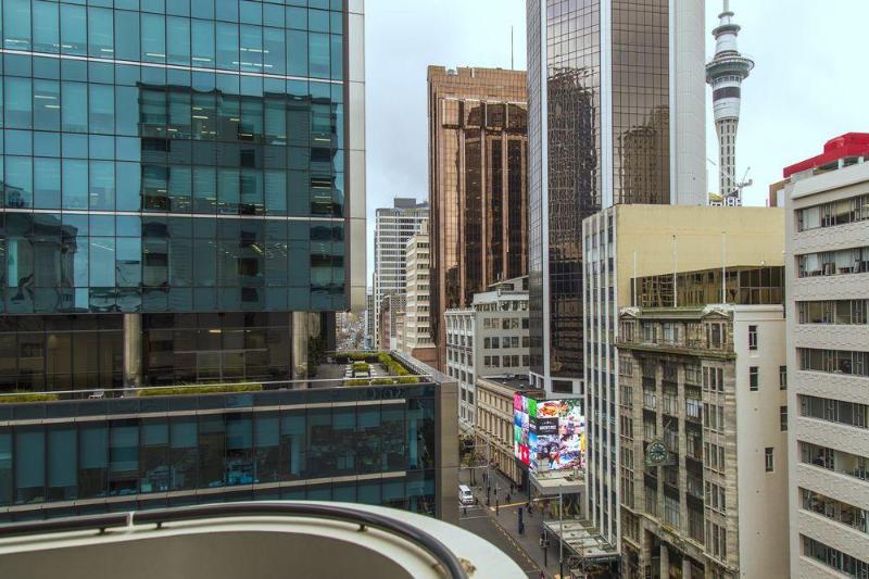 فندق Quest On Queen Serviced Apartments