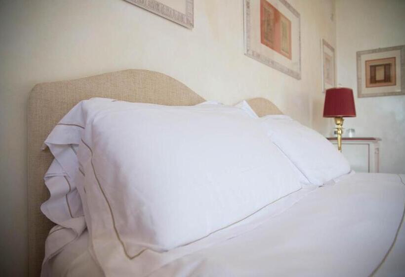 בית מלון כפרי Rivalago