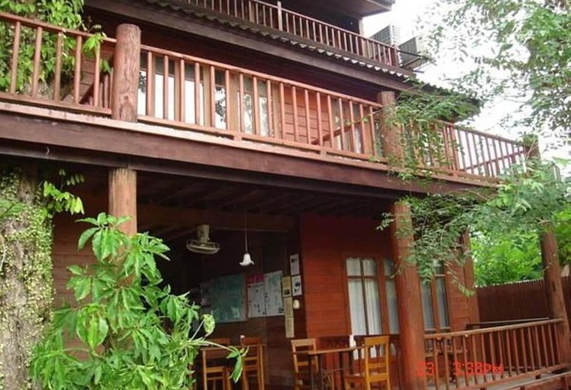 فندق Riverhouse The Teak House