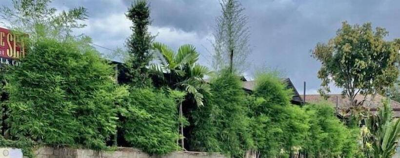 فندق Riverhouse The Teak House