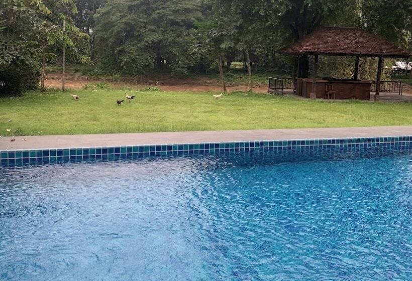 فندق Riverhouse The Teak House