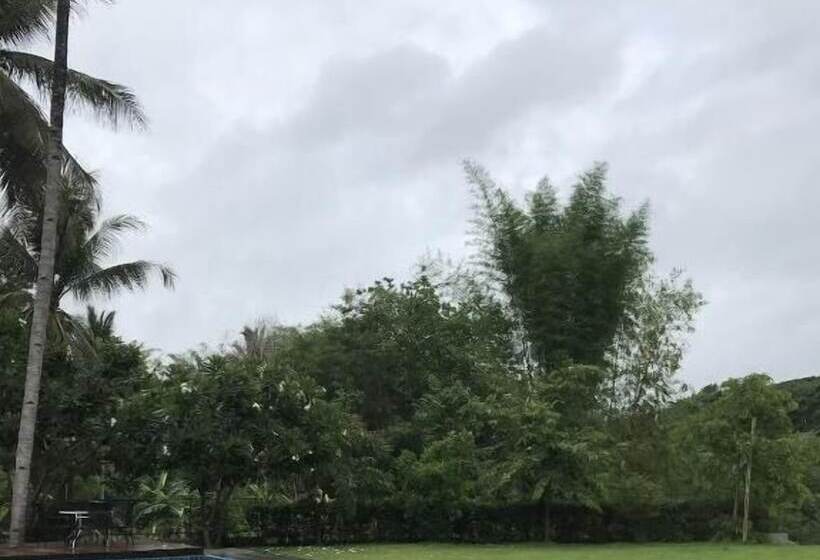 فندق Riverhouse The Teak House