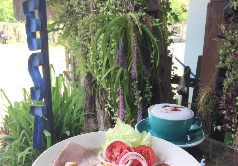 فندق Riverhouse The Teak House