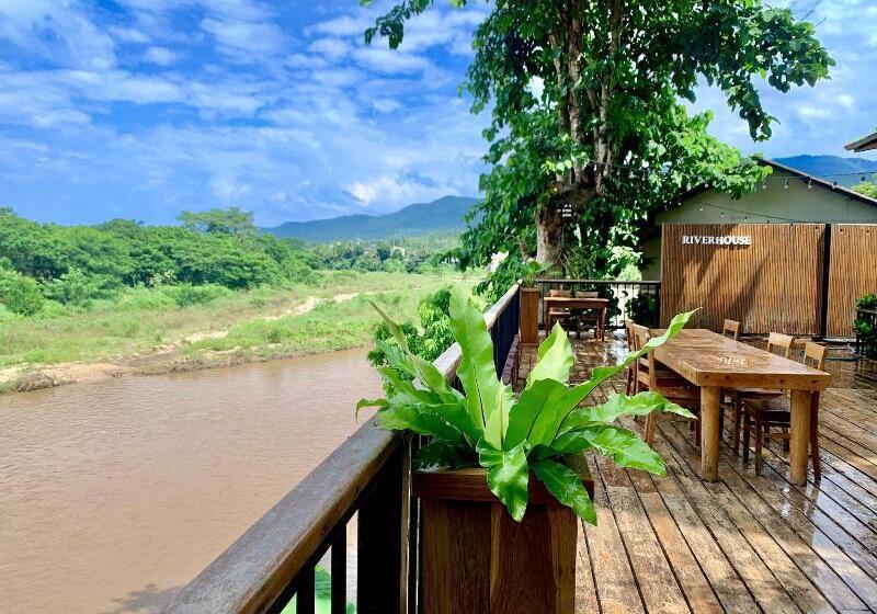 فندق Riverhouse The Teak House