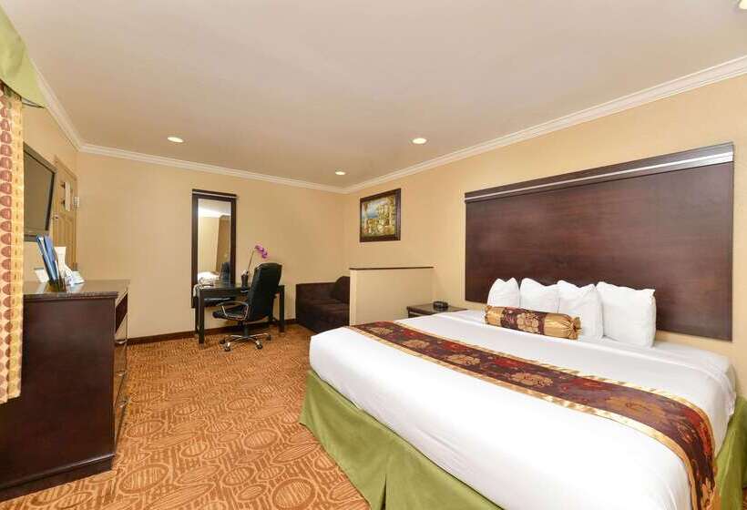 בית מלון כפרי Rodeway Inn San Diego Near Sdsu