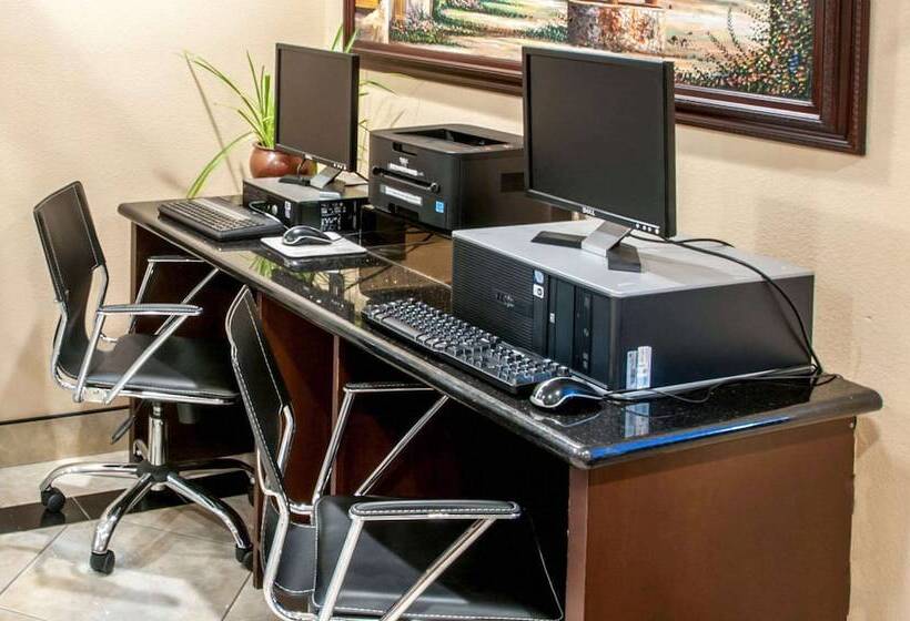 בית מלון כפרי Rodeway Inn San Diego Near Sdsu