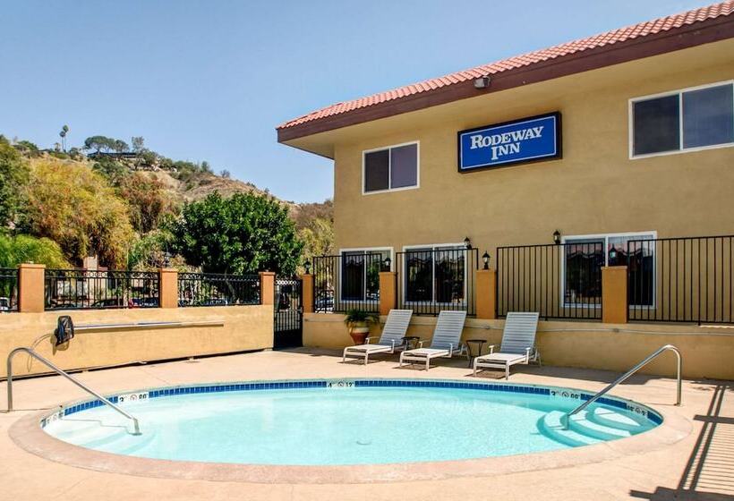 בית מלון כפרי Rodeway Inn San Diego Near Sdsu