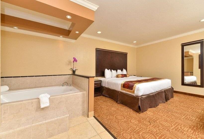 בית מלון כפרי Rodeway Inn San Diego Near Sdsu