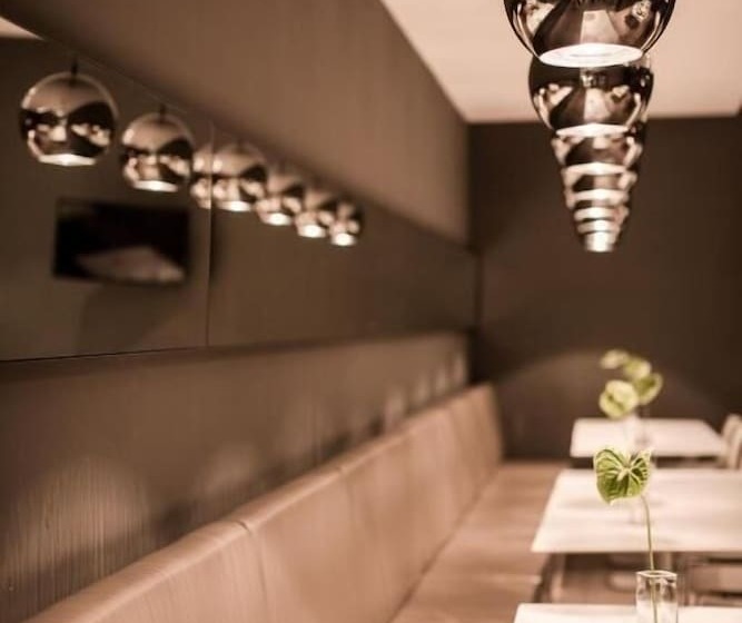 هتل Plaza Inn Wien Gasometer