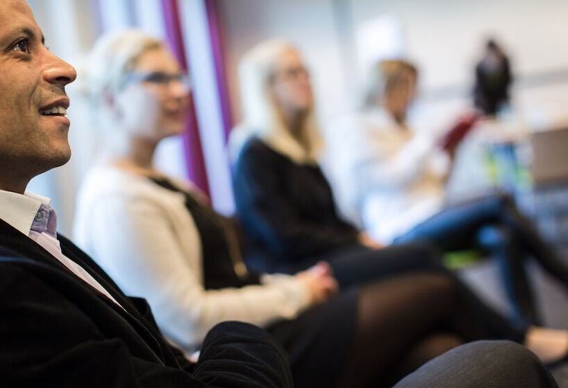 هتل Plaza Inn Wien Gasometer