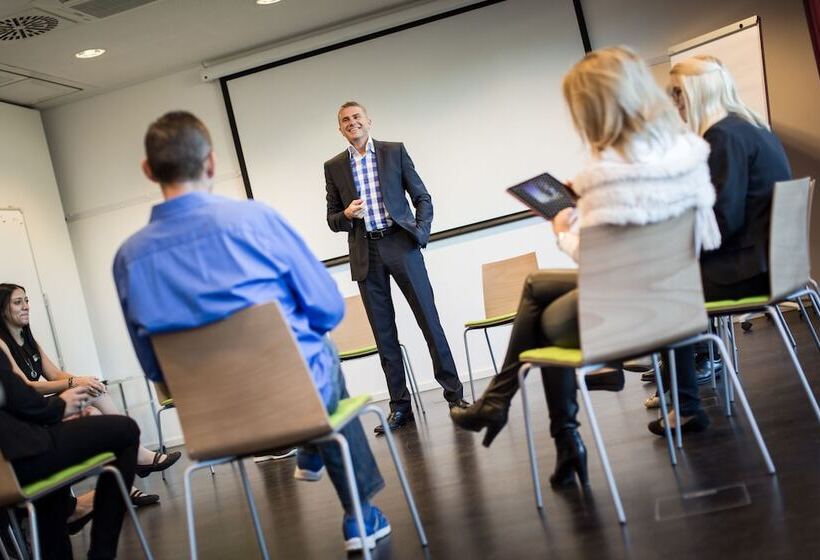 هتل Plaza Inn Wien Gasometer