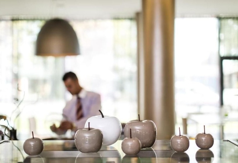 هتل Plaza Inn Wien Gasometer