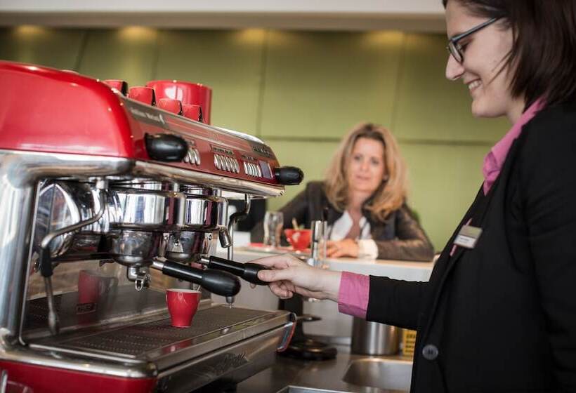 هتل Plaza Inn Wien Gasometer