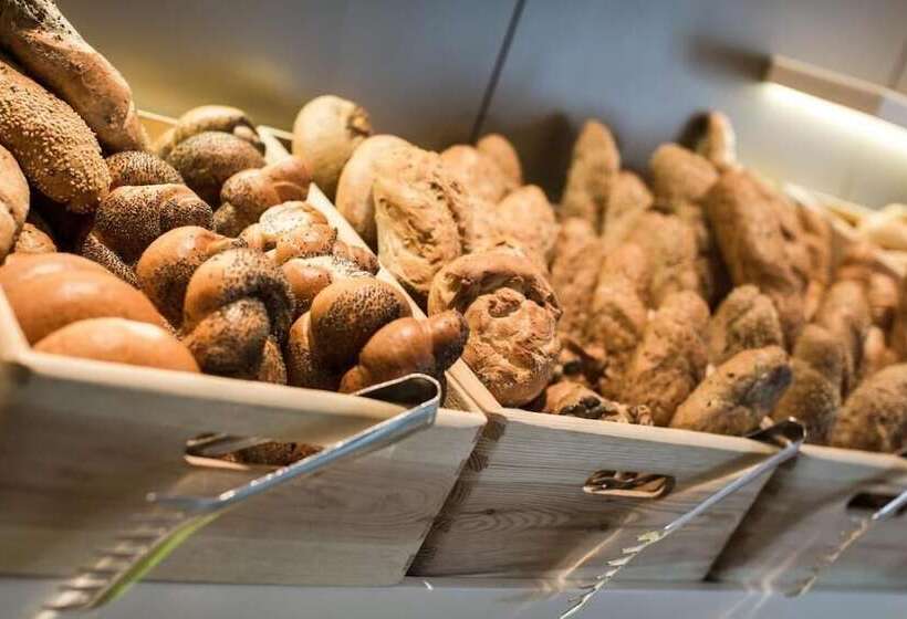 هتل Plaza Inn Wien Gasometer