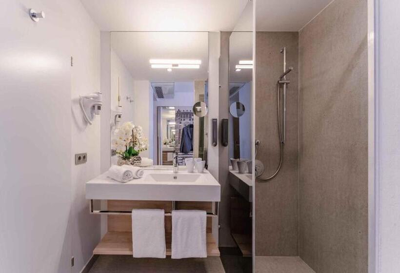 هتل Plaza Inn Wien Gasometer