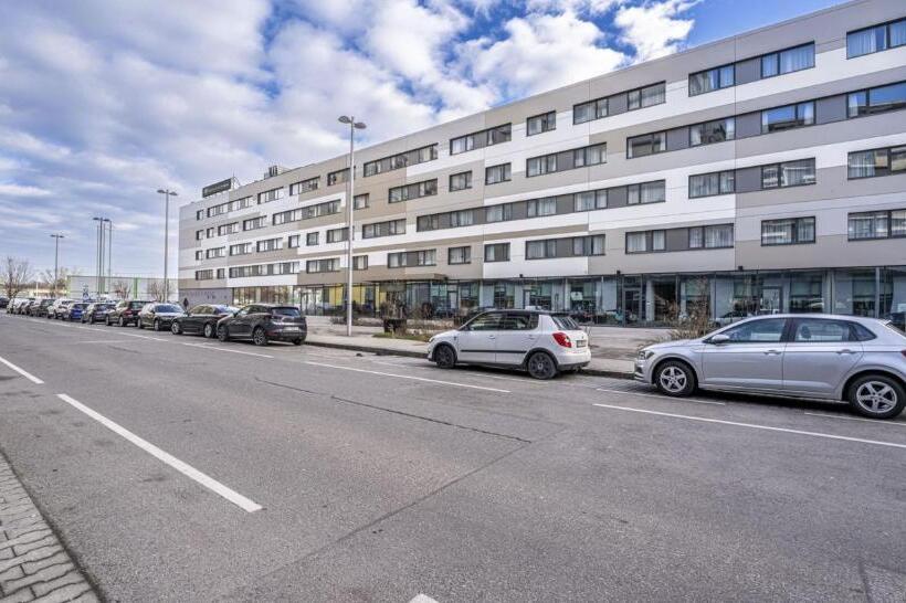 هتل Plaza Inn Wien Gasometer