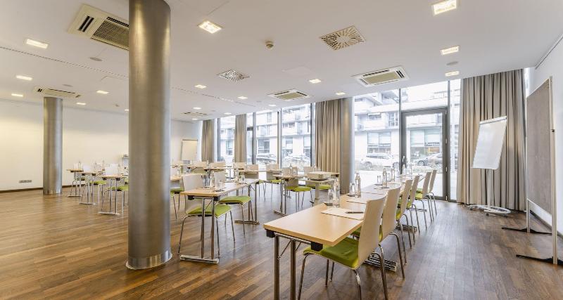 هتل Plaza Inn Wien Gasometer