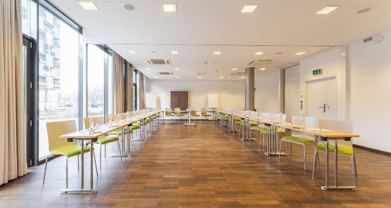 هتل Plaza Inn Wien Gasometer