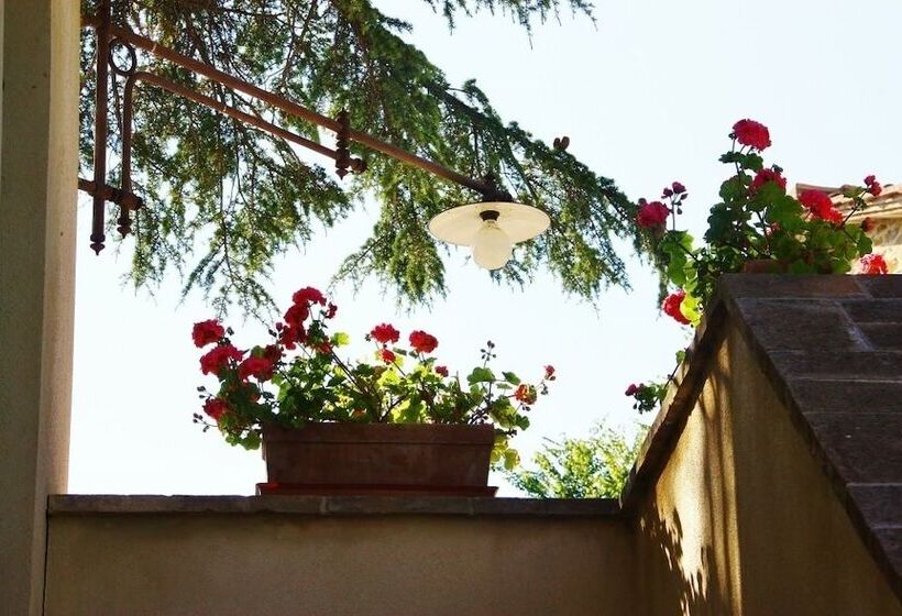 Сельский отель La Tavola Dei Cavalieri