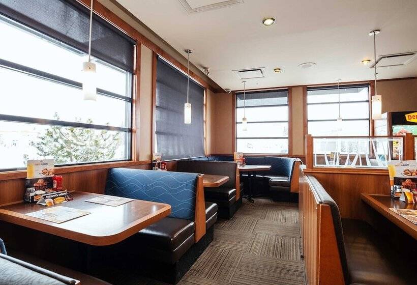 Sandman Hotel & Suites Calgary West