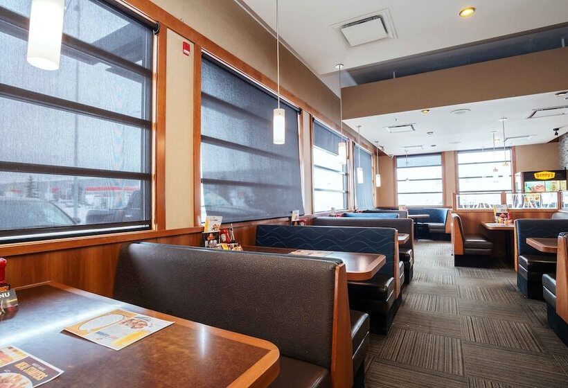 Sandman Hotel & Suites Calgary West