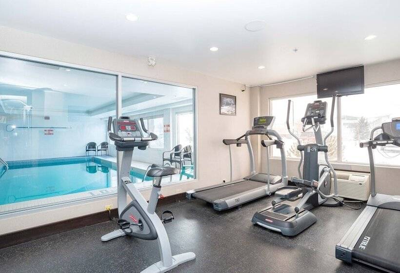 Sandman Hotel & Suites Calgary West