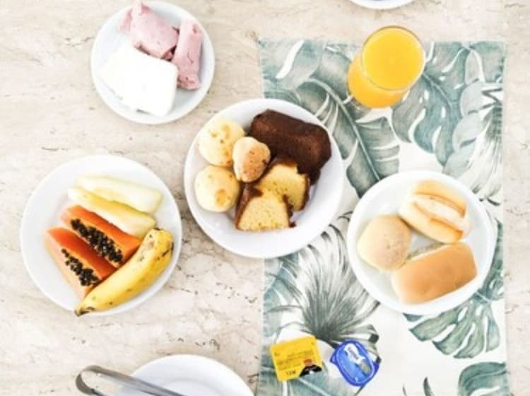 Отель Savassi Village