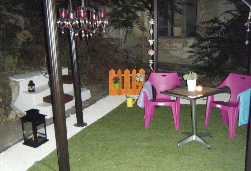 בית מלון כפרי Scotty S Boutique