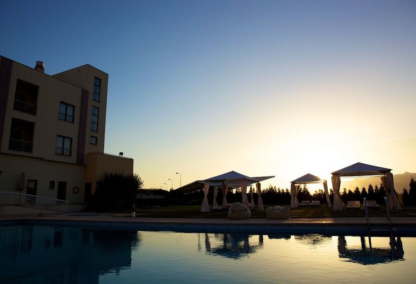 בית מלון כפרי Sj