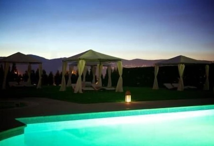 בית מלון כפרי Sj