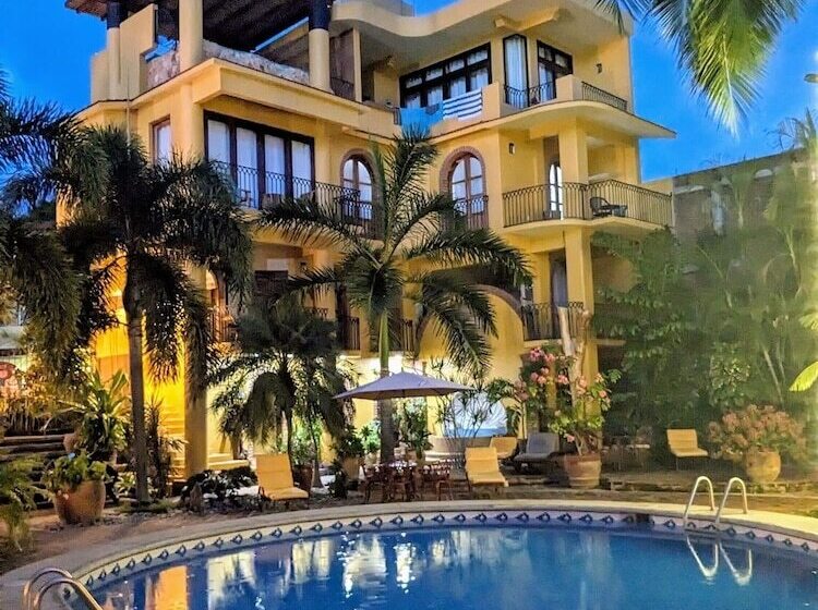 בית מלון כפרי Suites La Hacienda