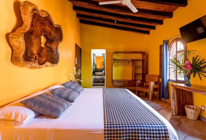 בית מלון כפרי Suites La Hacienda