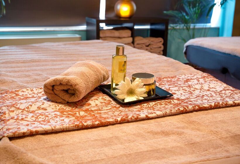 هتل Ax The Palace