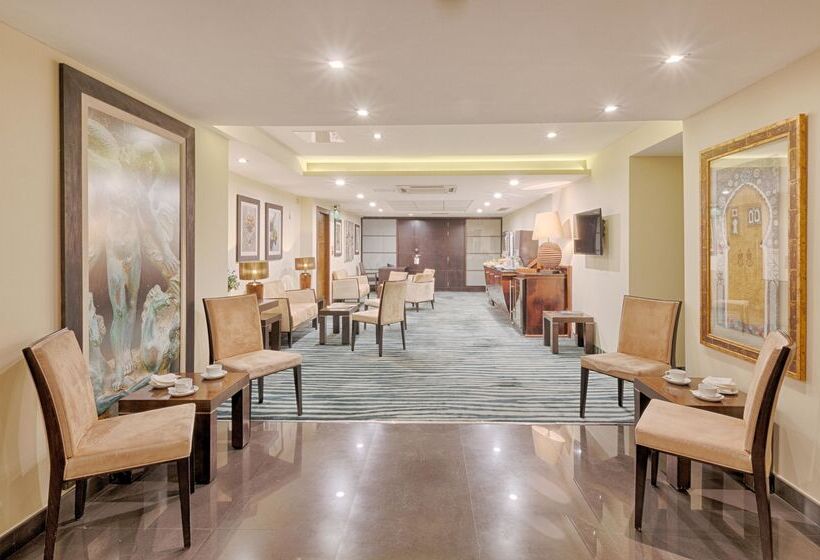 هتل Ax The Palace