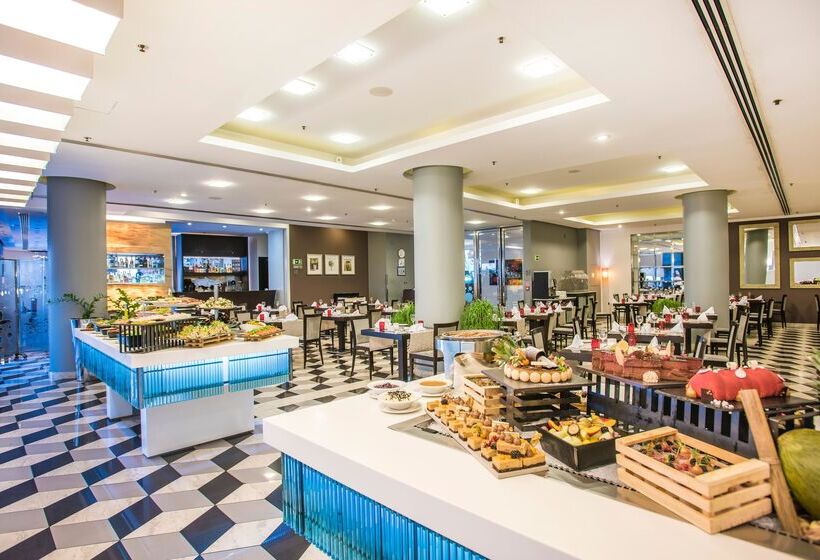 هتل Ax The Palace