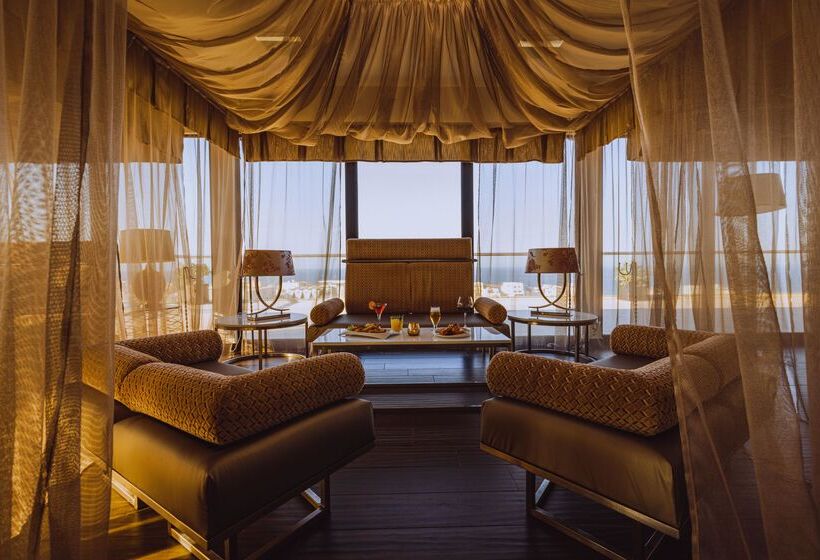 هتل Ax The Palace