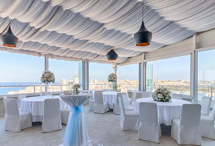 هتل Ax The Palace