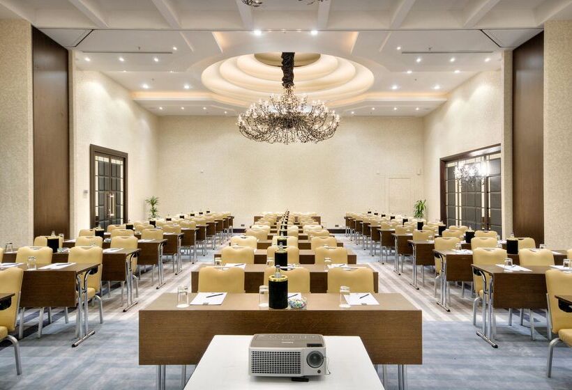 هتل Ax The Palace