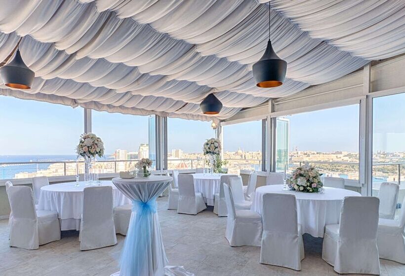 هتل Ax The Palace