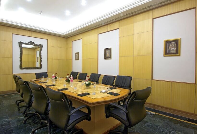 ホテル Shiv Vilas Resort