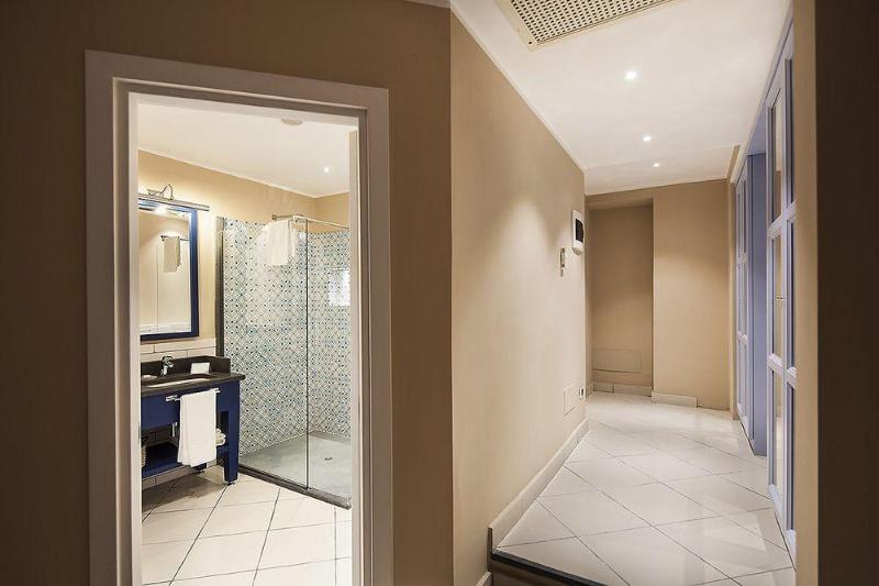 Therasia Resort Sea And Spa The Leading Hotels Of The World