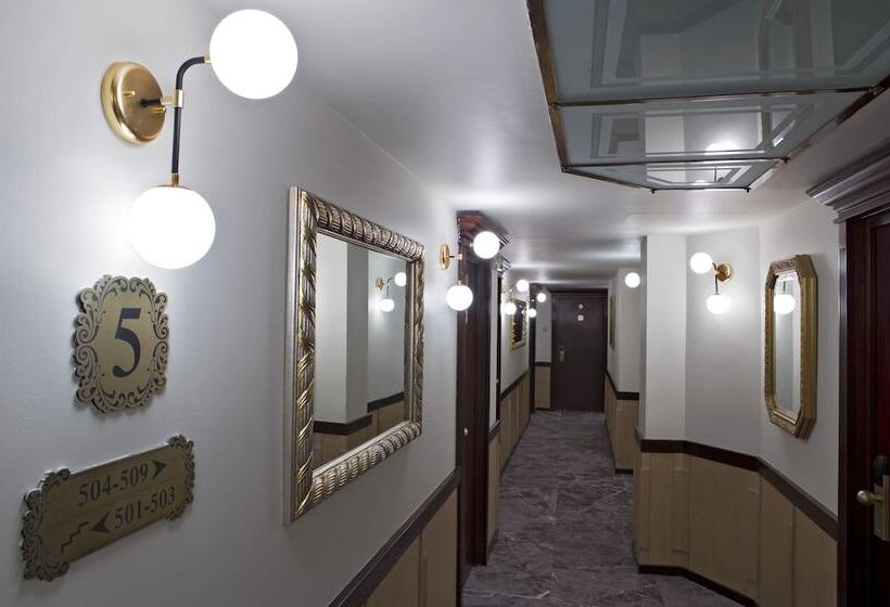 هتل Venezia By Zeus International